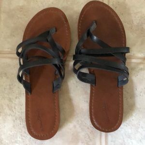 Universal Thread Black Sandals